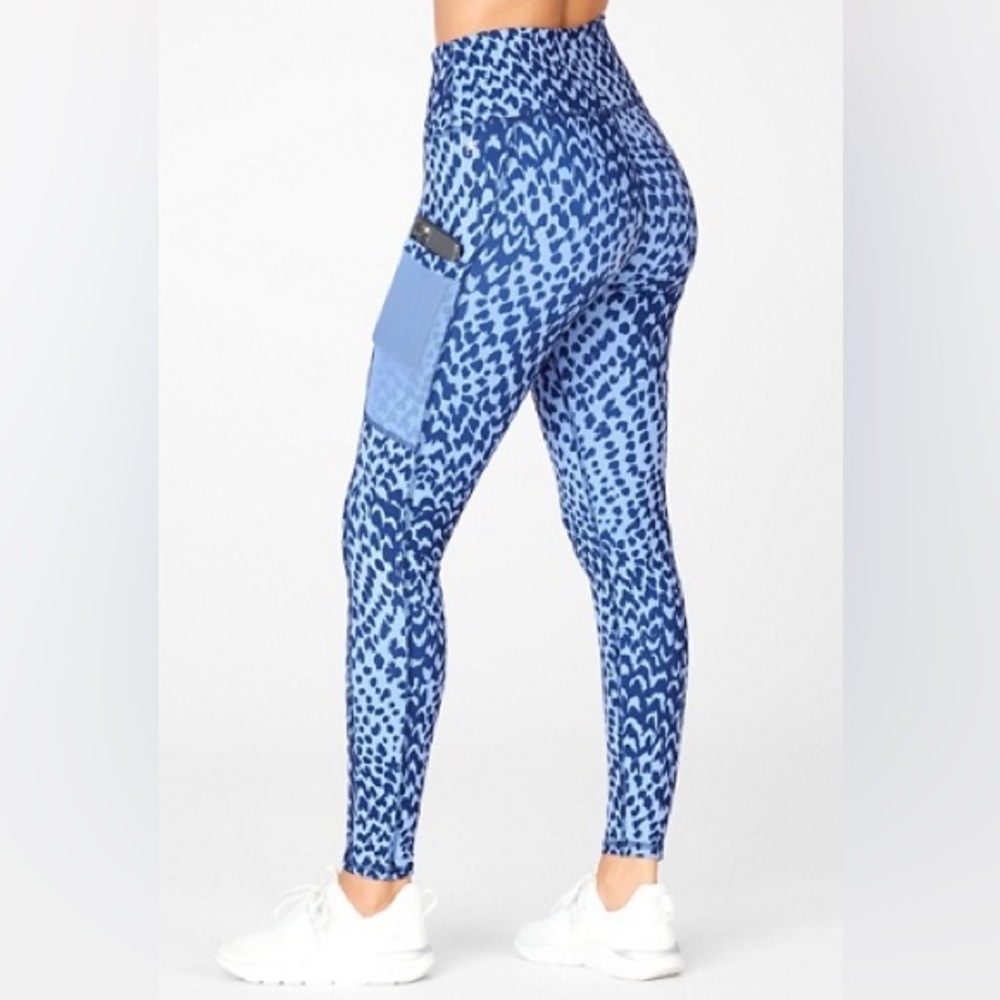 On-The-Go PowerHold High-Waisted Legging